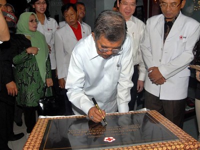 JK Resmikan Gerai Donor Darah