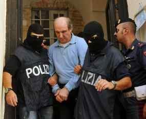 15 Tahun Buron, Bos Mafia Italia Ditangkap di Lemari Rahasia