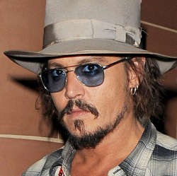 Johnny Depp Wujudkan Impian Gadis 9 Tahun