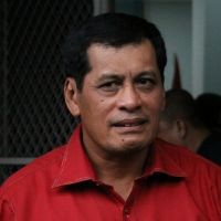 Teriakan Nurdin Turun Membahana di Stadion