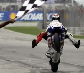Lorenzo Juara Dunia