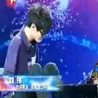 Main Piano Dengan Jari Kaki, Pria Tanpa Lengan Menangi Chinas Got Talent