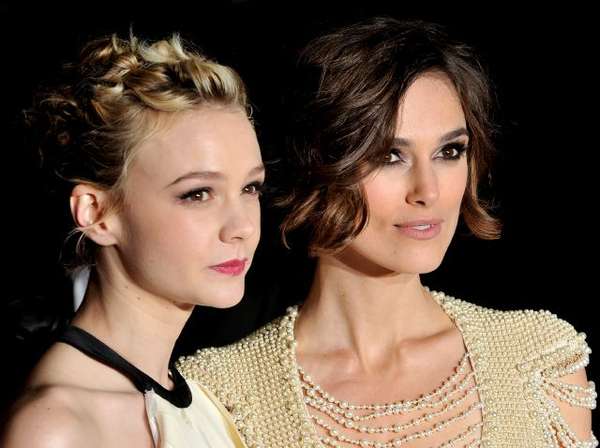 Tunangan, Keira Knightley Pamer Cincin dan Kemesraan