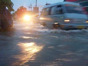 Diguyur Hujan 2 Jam, Kota Pamekasan Tergenang Air