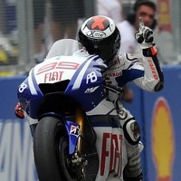 Lorenzo Pimpin Sesi Pembuka