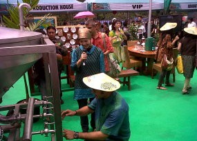 Kampung Bango, Tempat Pengunjung Belajar Membuat Kecap