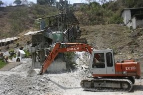 Tiga Penambang Ekuador yang Terjebak Dinyatakan Tewas 
