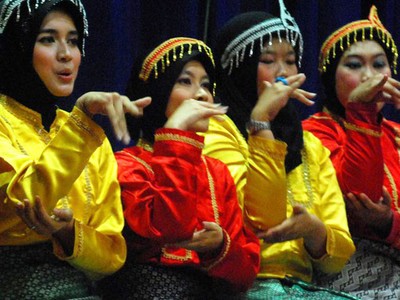Indonesia-Vietnam Youth Friendship Program
