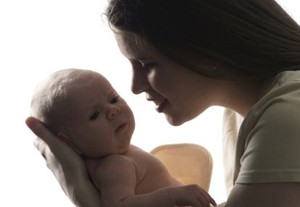 Eits... Cuci Tangan Dulu, Sebelum Pegang Bayi
