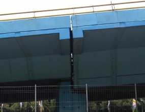  Petugas PU Cek Flyover Kemayoran yang Merenggang 15 Cm 