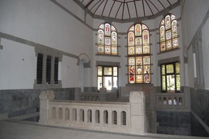 Memahami Makna Mozaik Indah di Lawang Sewu