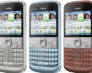 Nokia E5, Ponsel Pintar Untuk Pekerja Aktif
