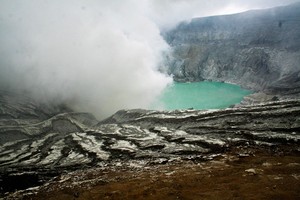 Momen Indah di Kawah Ijen