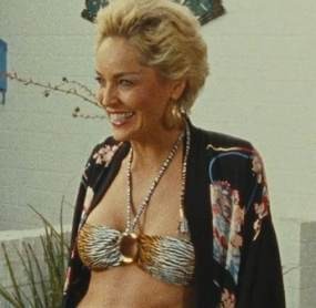 Berusia 52 Tahun, Sharon Stone Tetap Seksi Dengan Bikini
