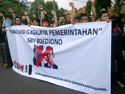 Demo Setahun Pemerintahan SBY-Boediono