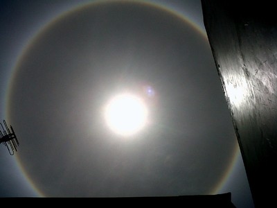Matahari Halo di Padang