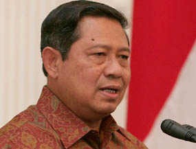 Efisiensi Anggaran, SBY Minta Menteri Selektif Kunker ke Luar Negeri