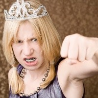 Remaja Drama Queen yang Bikin Senewen Orangtua