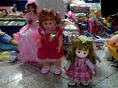 At Thayiba, Boneka Oleh-oleh Haji