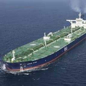 Kapal Tanker Yunani Dibajak di Kenya, 16 ABK Ditawan 