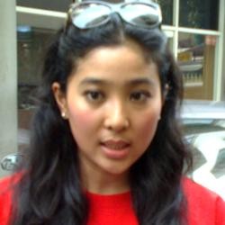 Daripada Ikut Demo, Olivia Zalianty Pilih Baca UUD 45 