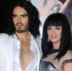 Pasca Nikah, Katy Perry Diajak Cicipi Kama Sutra