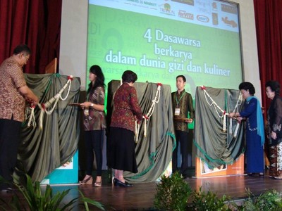 3 Buku Tuti Soenardi Diluncurkan!