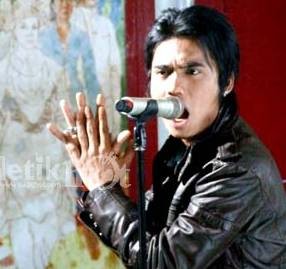 Charly ST 12 Ciptakan Lagu Jangan Takut Jadi Indonesia