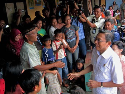Wapres Kunjungi Pos Pengungsian