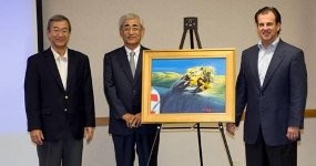 Mantan Bos Yamaha Dihadiahi Lukisan Valentino Rossi
