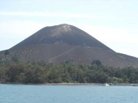 Gunung Anak Krakatau Bergemuruh, Muncul Lava Pijar 