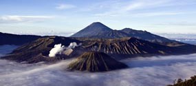 Gunung Bromo Waspada, Wisatawan Diimbau Tidak Dekati Kawah