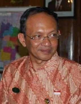 Walikota Yogya Herry Zudianto Suka Jadi Pelayan Walikota Yogya Herry Zudianto Suka Jadi Pelayan