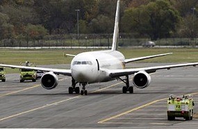 FedEx & UPS Hentikan Pengiriman dari Yaman