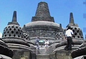 Merapi Meletus, Pengunjung Candi Borobudur Menurun 10%