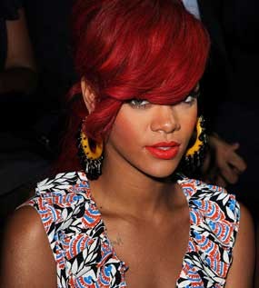 Rihanna Ragu Love the Way You Lie II Bisa Sukes