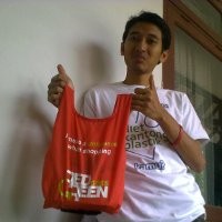 Diet Kantong Plastik, Greeneration Indonesia Buat Tas Bagoes