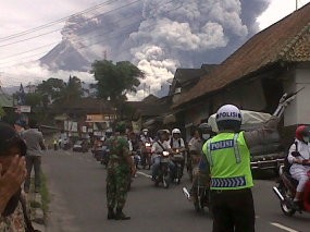  Jarak Luncur Letusan Merapi Terbaru Diperkirakan 4-5 Km 