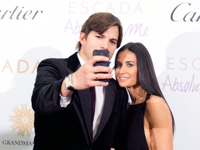 Demi Moore-Ashton Kutcher Selalu Mesra