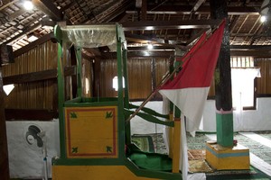 Masjid Tua Wapauwe, Masjid Tertua di Indonesia