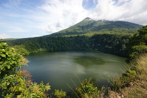 Danau Tolire Besar, Akibat Mabuk-mabukan dan Menghamili Anak Sendiri 