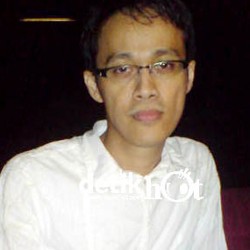 Tohpati Merasa Terhormat Aransemen Ulang Lagu Rinto Harahap