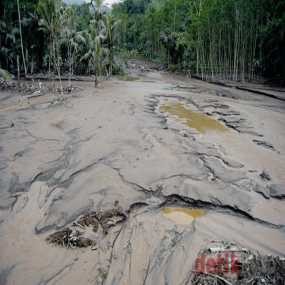 Lahar Dingin Turun di Kali Kuning, Warga Umbulmartani Panen Pasir