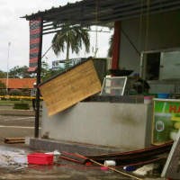 Dapur Restoran di Parkiran Terminal 1 C Bandara Soetta Meledak