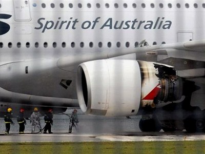 Mesin Terbakar, Qantas Mendarat Darurat
