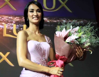 Cantiknya Bintang Lux Baru