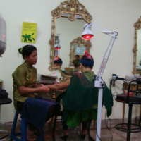 Atasi Uban Ala Salon Qiara