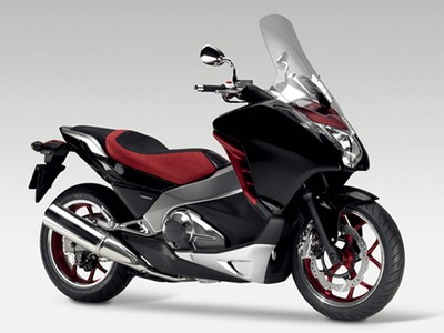 Motor Honda untuk Jalan Jauh