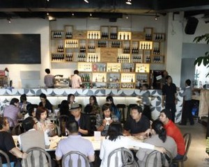 Atmosfir Baru di Poste Kitchen & Bar
