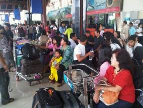 5 Penerbangan ke Yogya Delay, Penumpang di Cengkareng Menumpuk